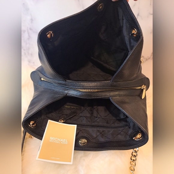 Michael Kors Jet Set Pebbled Leather Shoulder Bag - Picture 12 of 13